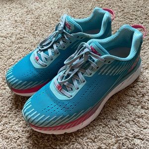 HOKA One One Clifton 5 - Women’s 8.5